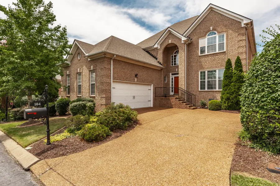 104 Newport Cir, Hendersonville, TN 37075 - #2