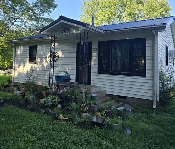 514 Wilkie St N, Mc Ewen, TN 37101
