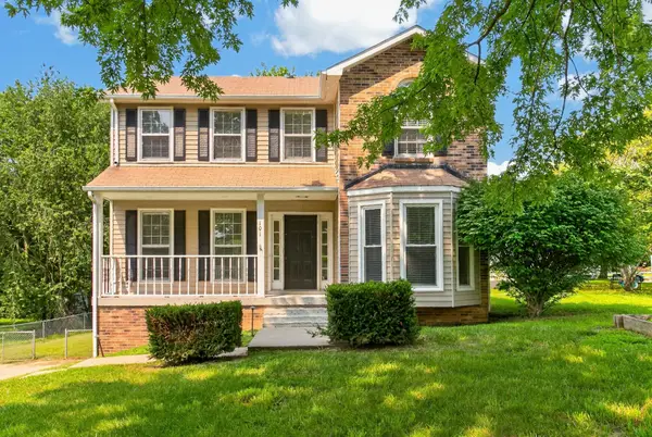 101 Iris Ct, Clarksville, TN 37042