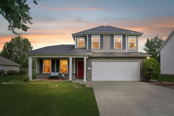 5715 Roxbury Dr, Murfreesboro, TN 37128