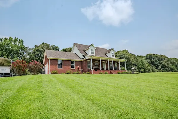 57 Old Jackson Hwy, Leoma, TN 38468