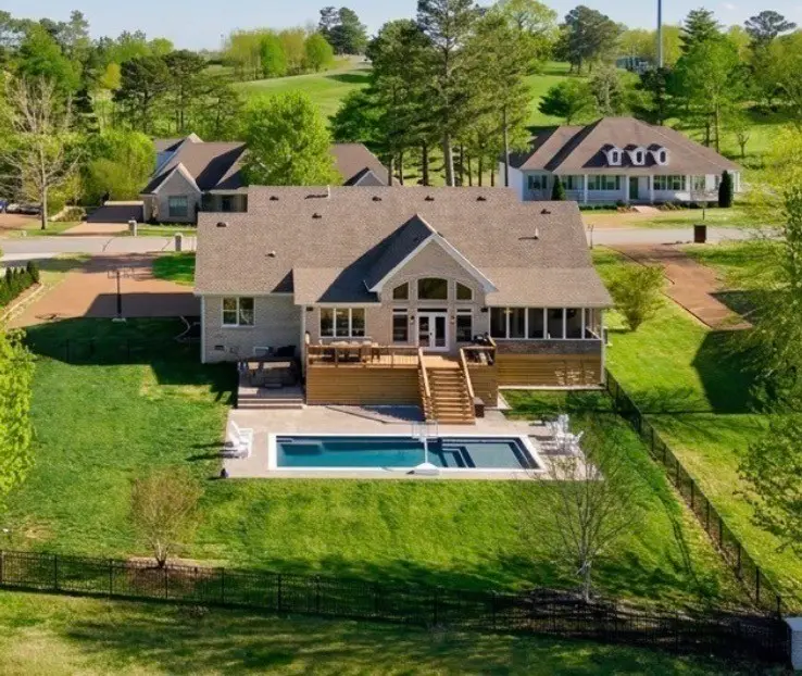 524 Country Club Dr, Dickson, TN 37055 - #1