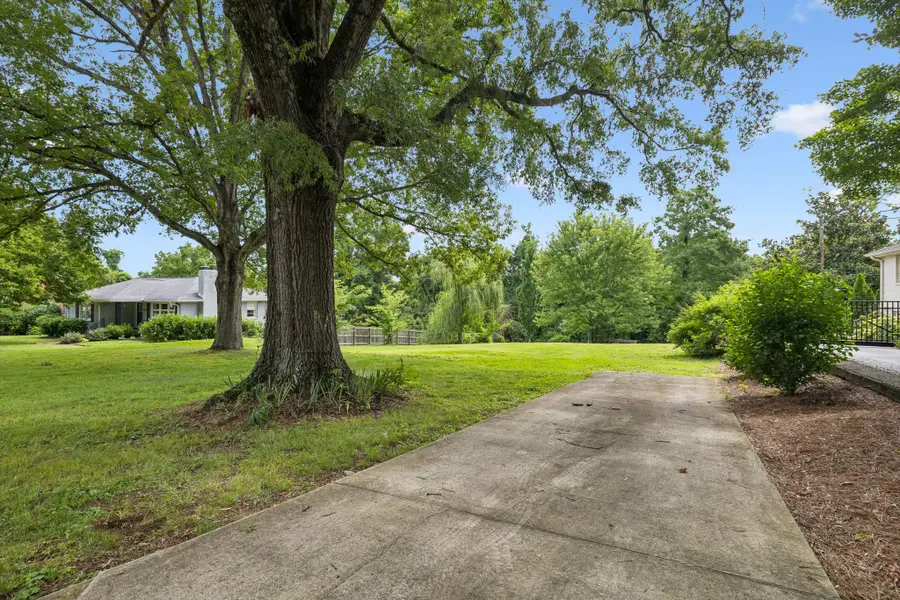 3518 Pleasant Valley Rd, Nashville, TN 37204 - #2