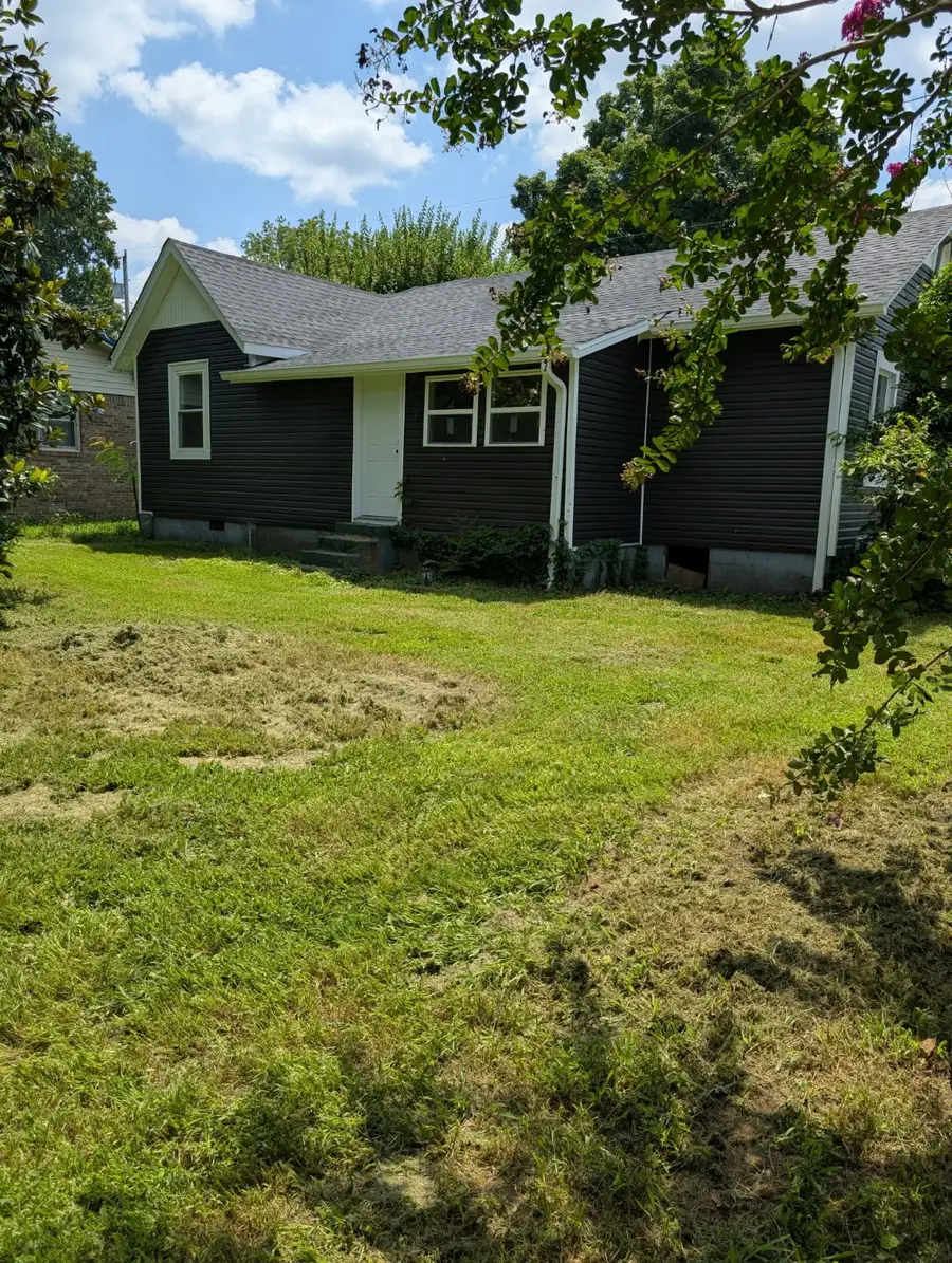 207 East Wyly Street, Waverly, TN 37185 - #2