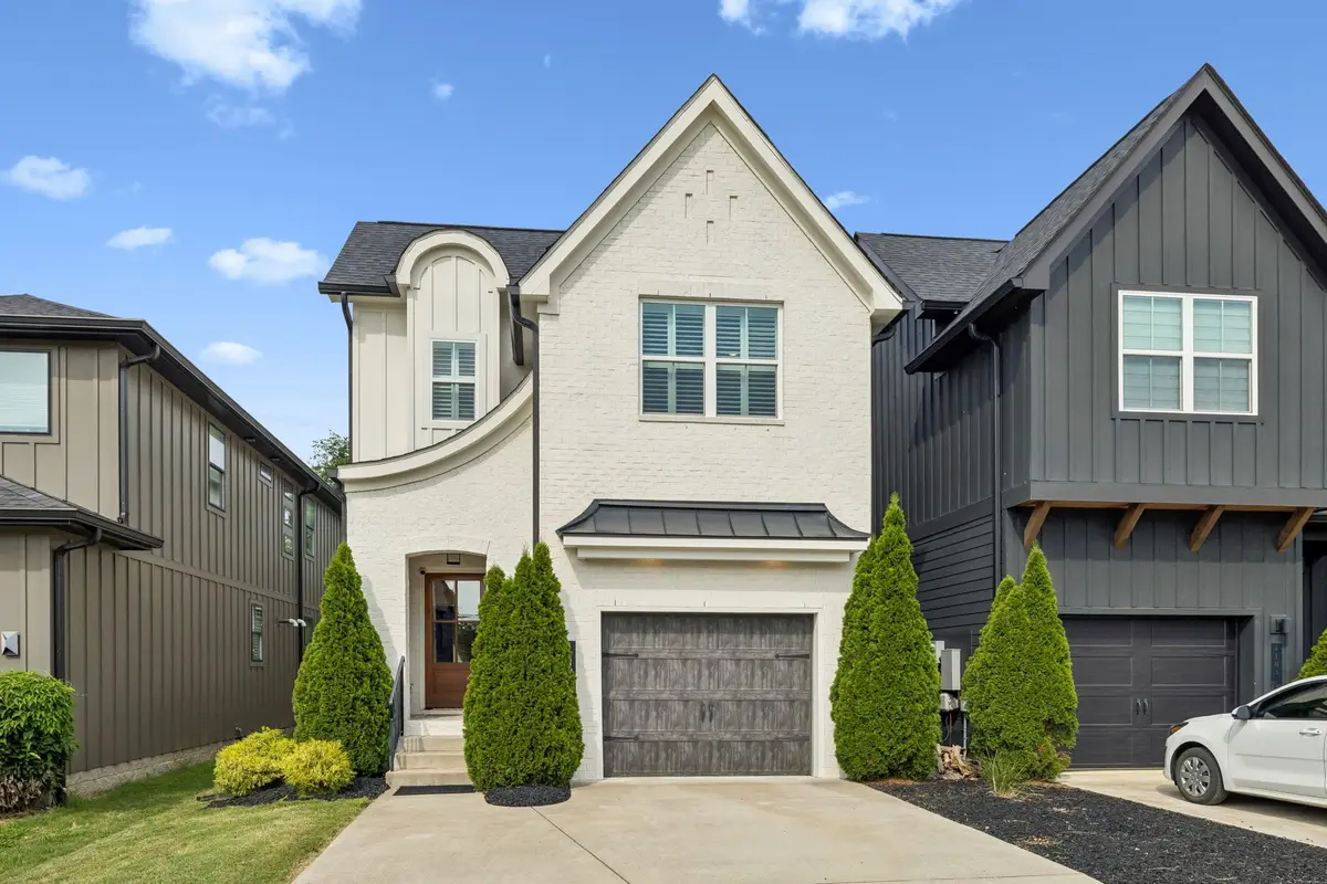 418B W Bend Dr, Nashville, TN 37209 - #1