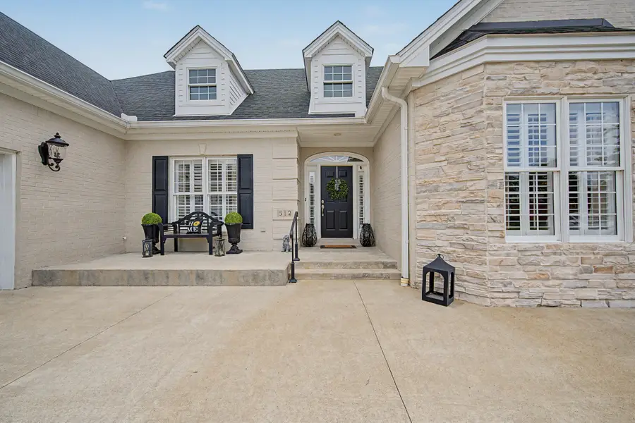 512 Fairway St, Bowling Green, KY 42103 - #3