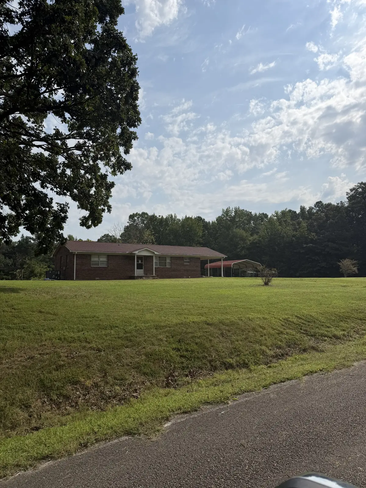 1756 Crazy Doe Rd, Lexington, TN 38351 - #1