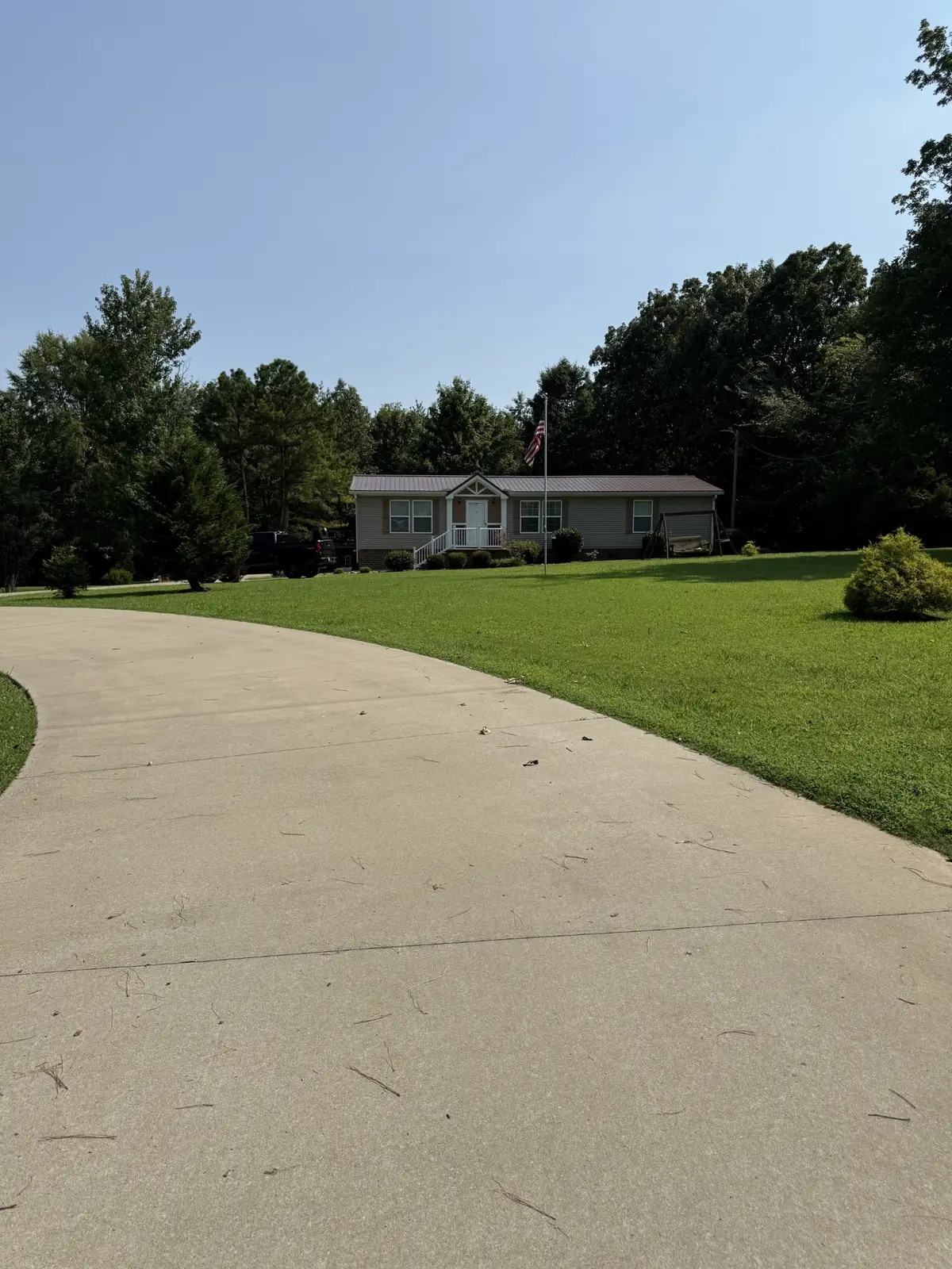 565 Mt Zion Rd, Mc Ewen, TN 37101 - #1