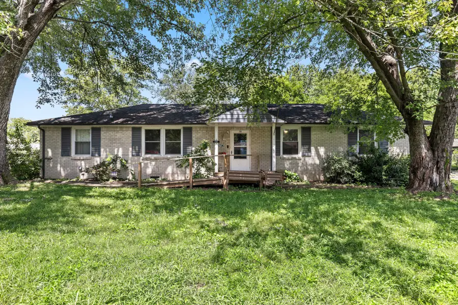 210 Nottingham Pl, Clarksville, TN 37042 - #2