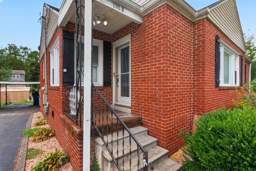 1108 S Brittain St, Shelbyville, TN 37160 - #3