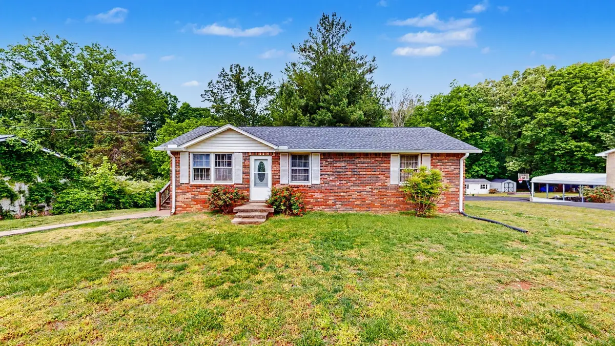 109 Phillips St, Charlotte, TN 37036 - #1