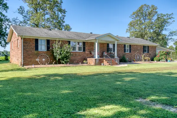 1402 Stuart Chapel Rd, Lewisburg, KY 42256