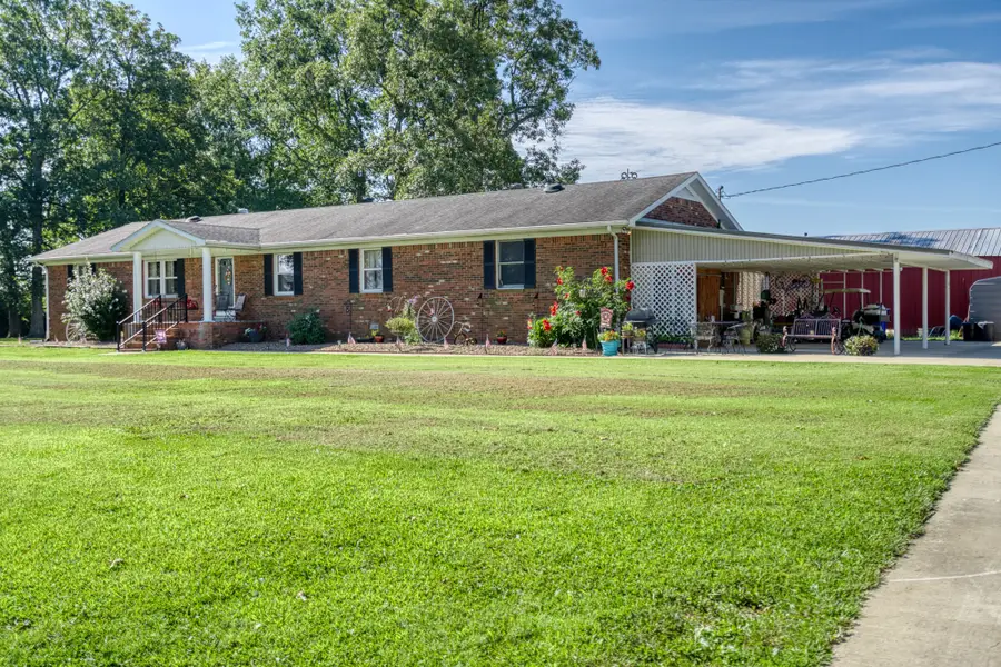 1402 Stuart Chapel Rd, Lewisburg, KY 42256 - #2