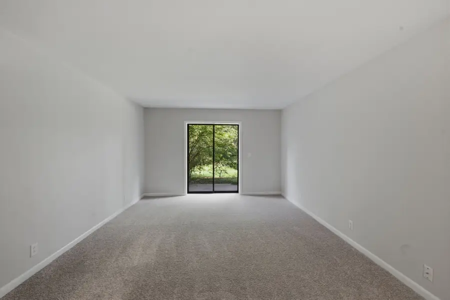 555 N Dupont Ave #D82, Madison, TN 37115 - #3