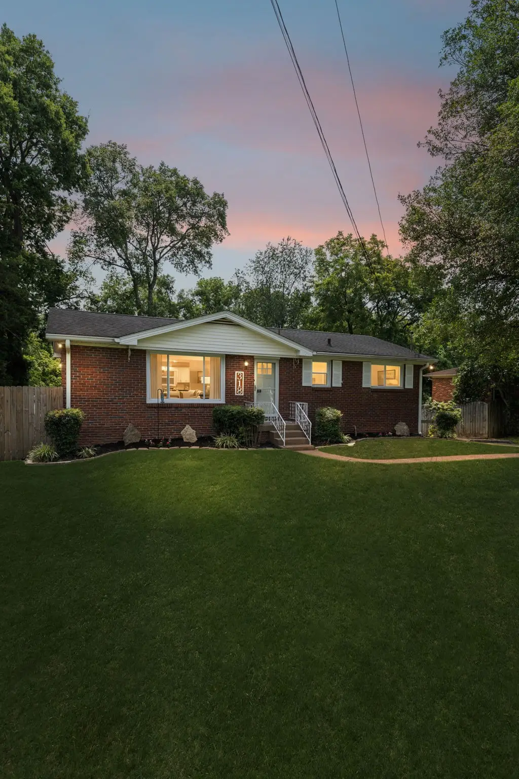 318 Jacksonian Dr, Hermitage, TN 37076 - #1