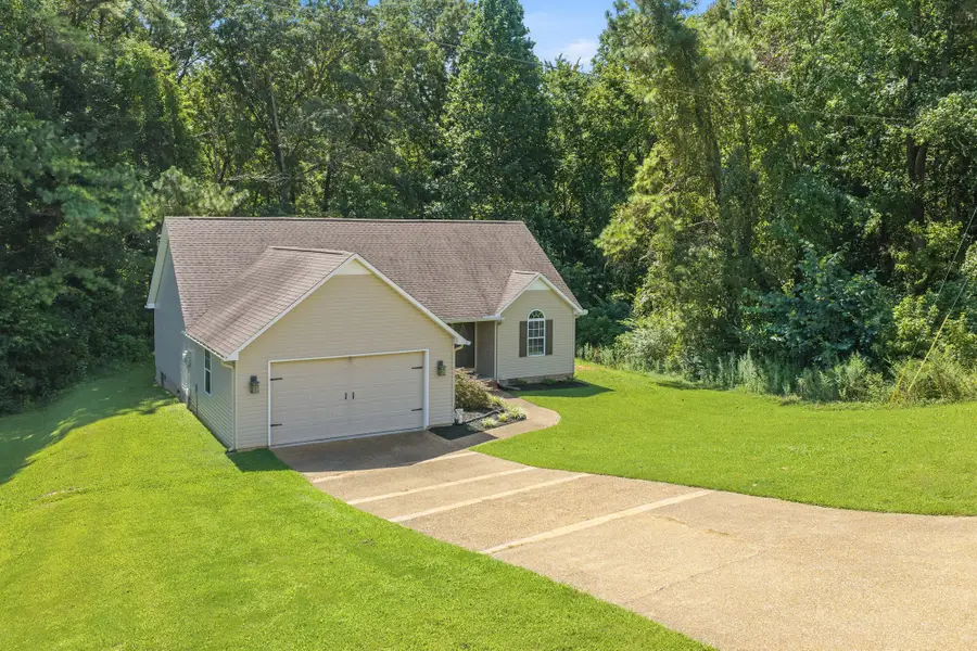 44 Stonehedge Dr, Lexington, TN 38351 - #3