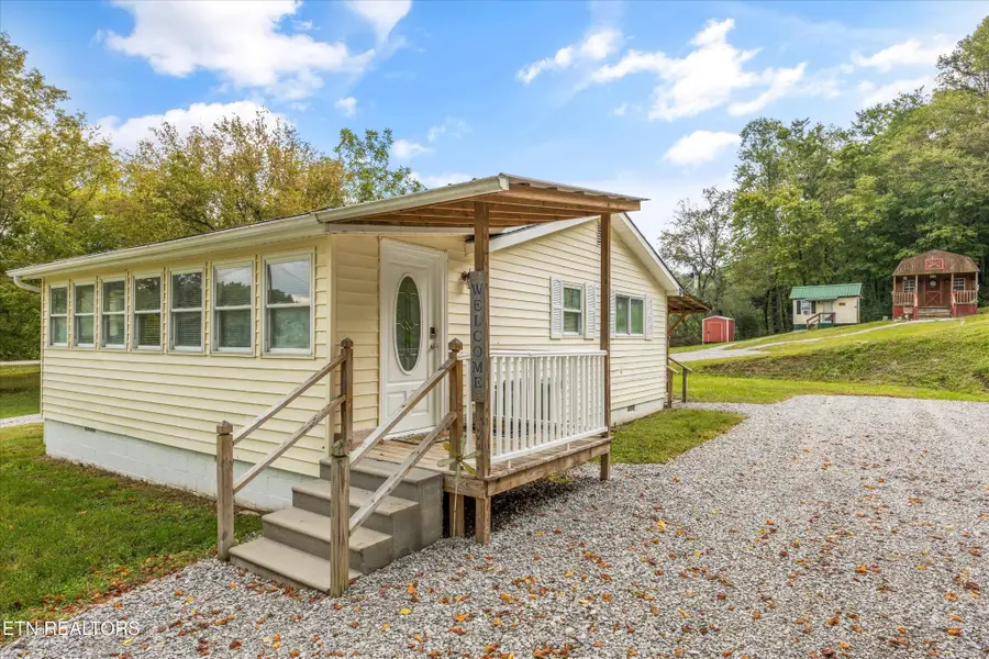 5704 Scott Hwy, Robbins, TN 37852 - #2