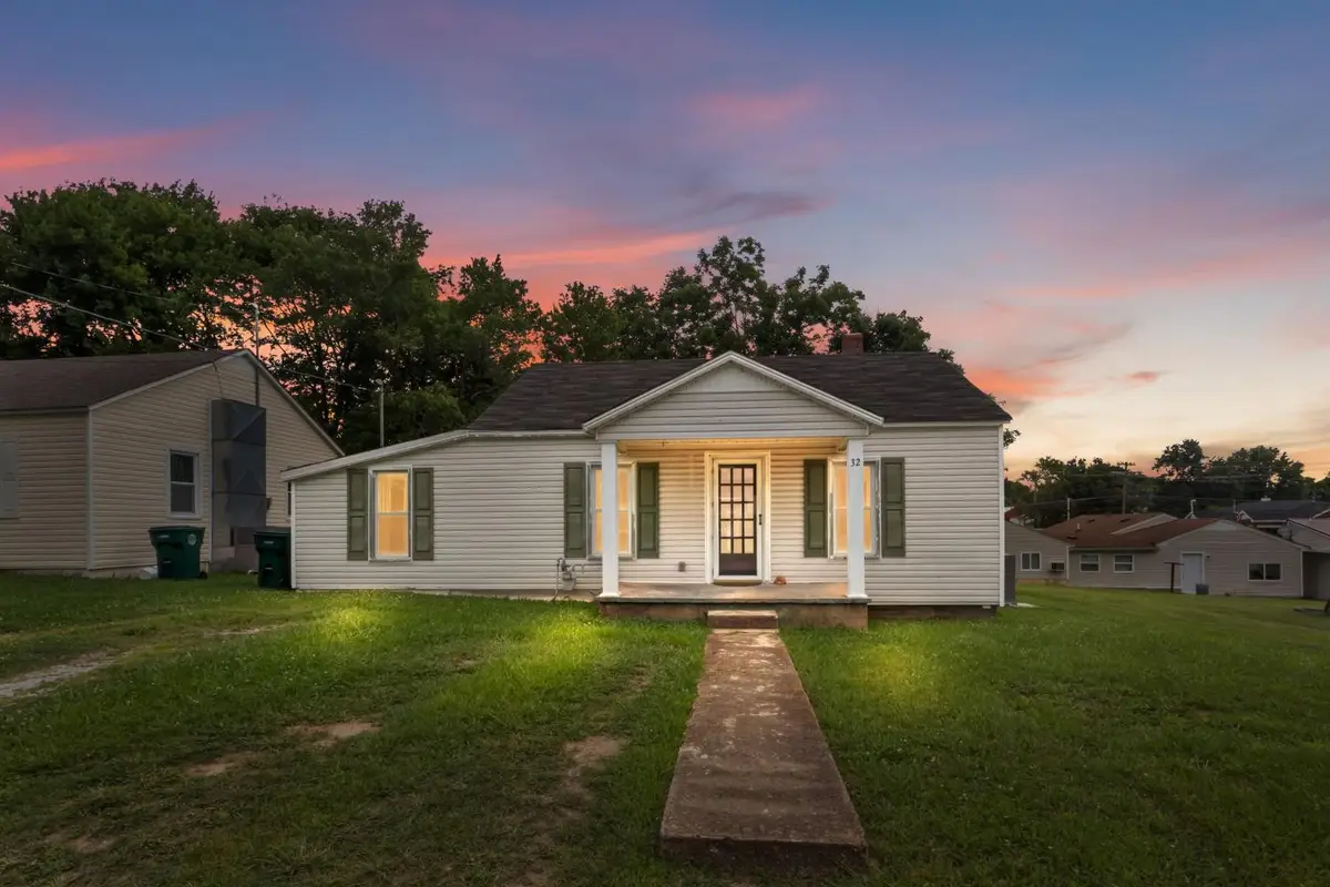 32 High St, McEwen, TN 37101 - #1