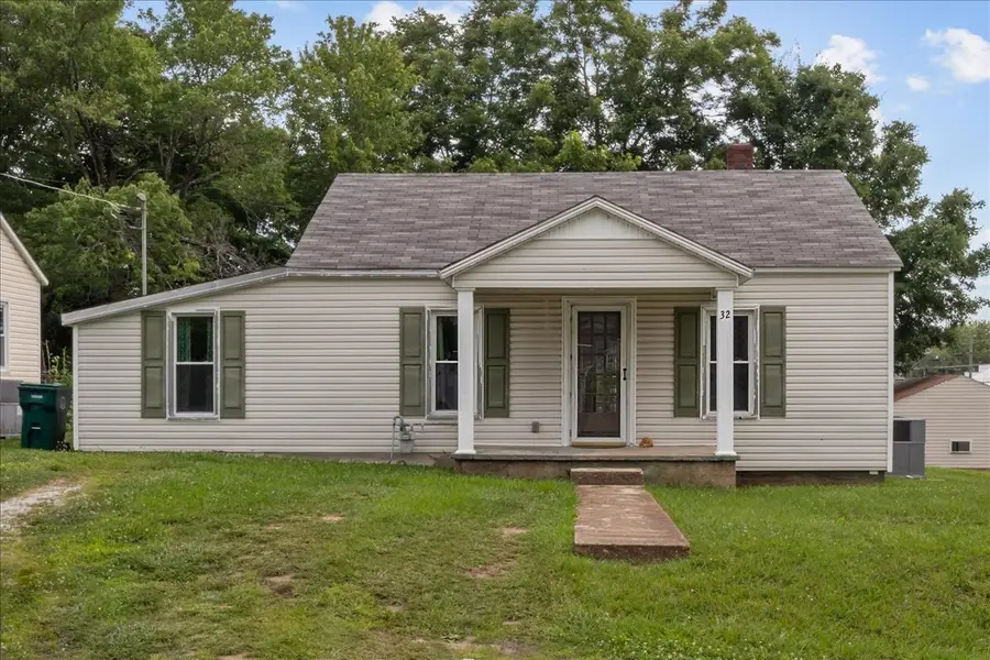 32 High St, McEwen, TN 37101 - #2
