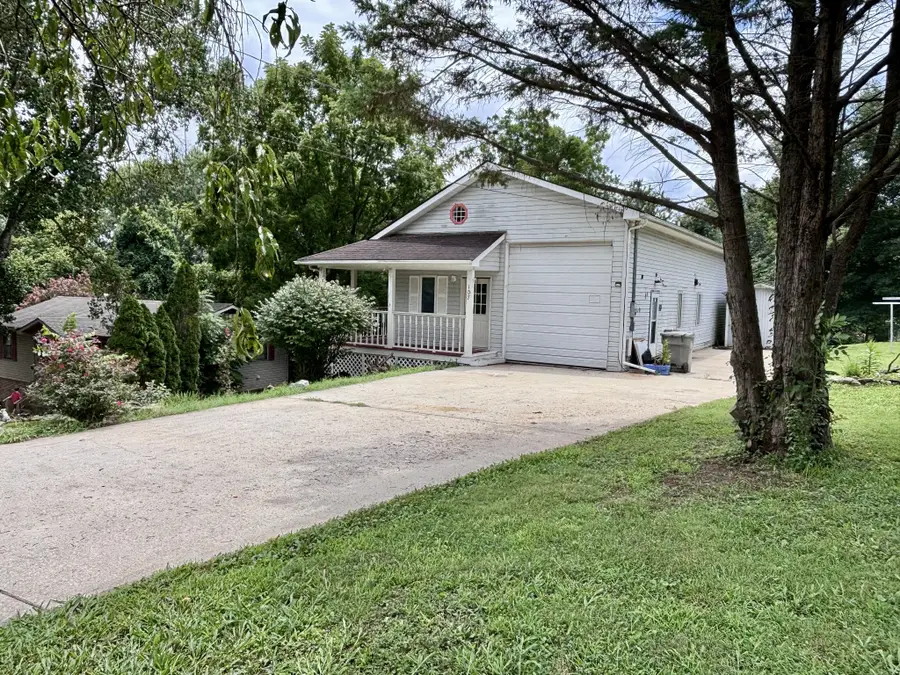 107 Fort St, Estill Springs, TN 37330 - #2