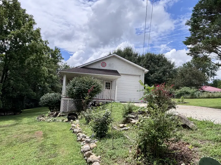 107 Fort St, Estill Springs, TN 37330 - #3