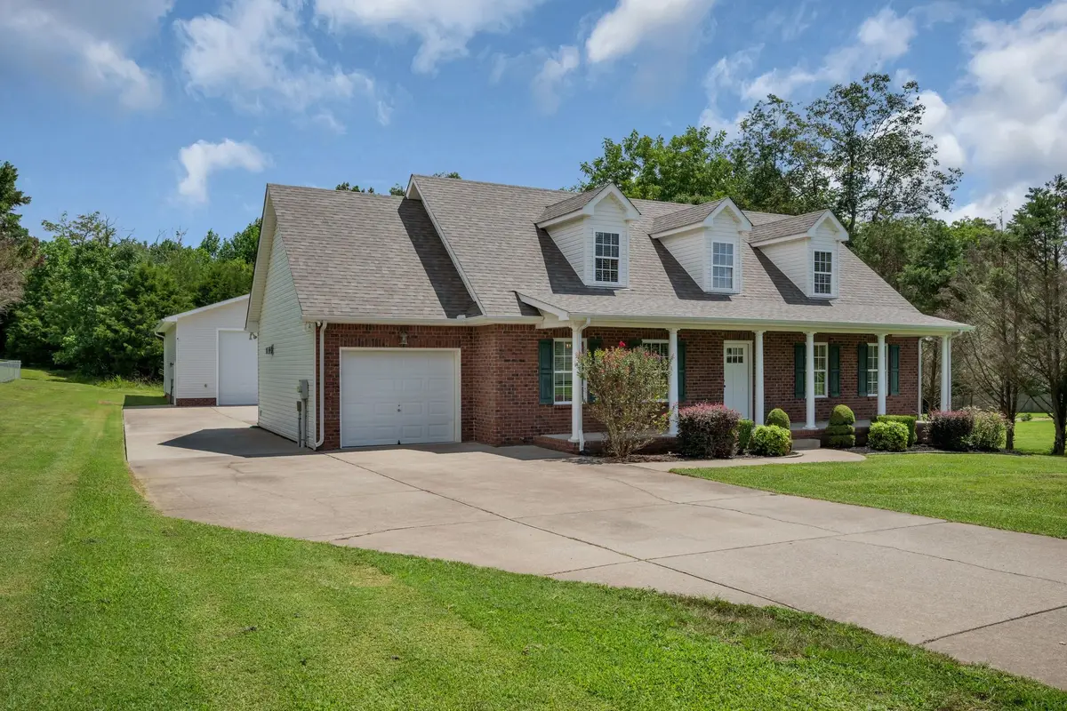 106 Sherrolyn Ct, Burns, TN 37029 - #1