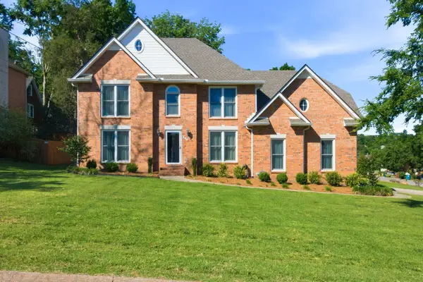 203 Dogwood Ln, Smyrna, TN 37167