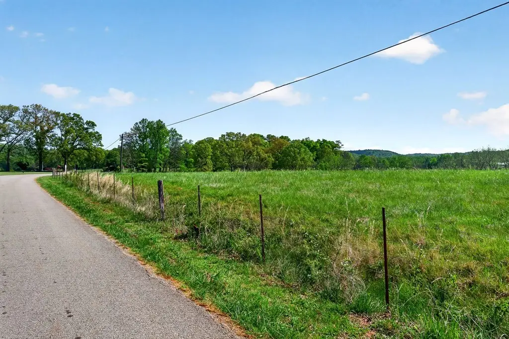 515 Jericho Rd, Quebeck, TN 38579 - #1