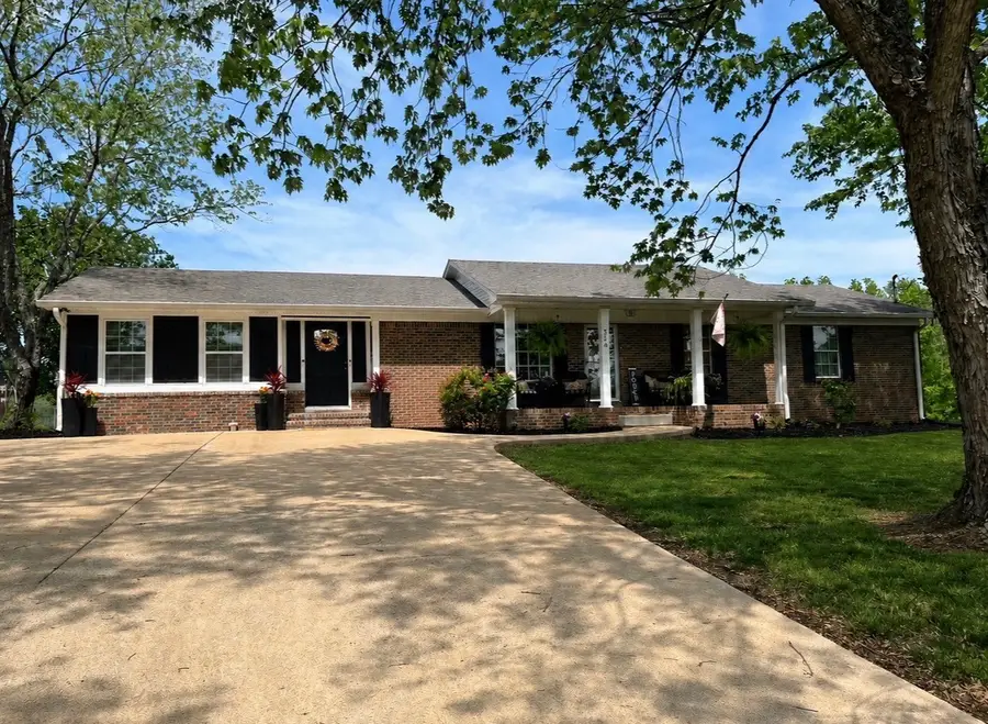 510 Donna Cir, Lawrenceburg, TN 38464 - #2