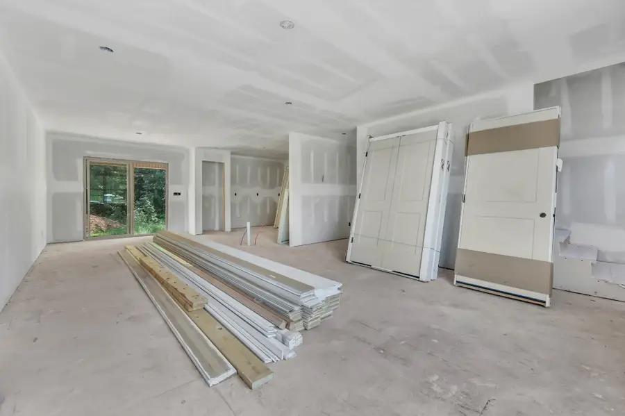 273 Wayne Hall Rd, Clarksville, TN 37040 - #2