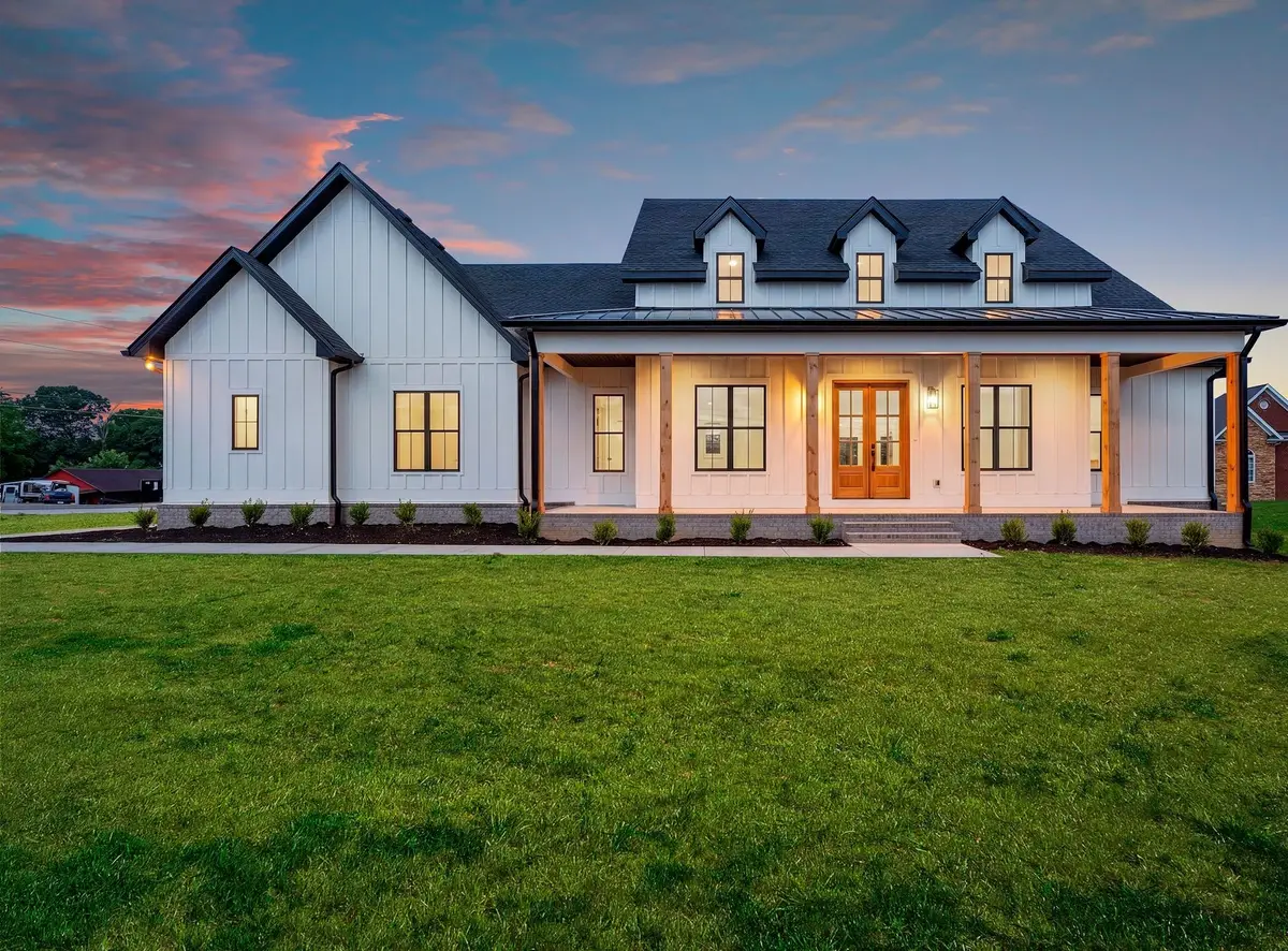 2622 Deer Creek Ln, White House, TN 37188 - #1