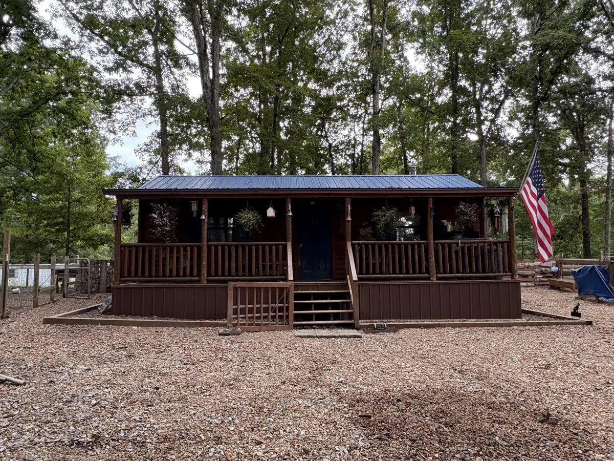 992 Keel Hollow Rd, Erin, TN 37061 - #1