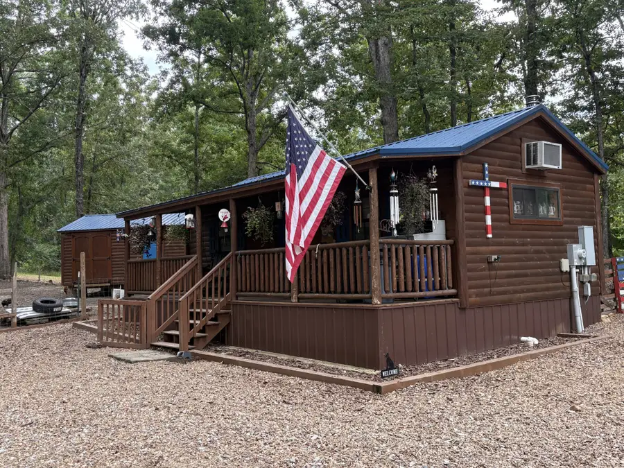 992 Keel Hollow Rd, Erin, TN 37061 - #2