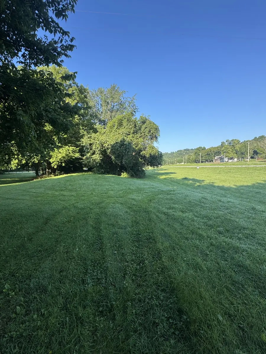3992 Hwy 31e, Bethpage, TN 37022 - #2