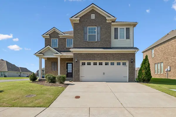 854 Sapphire Dr, Murfreesboro, TN 37128