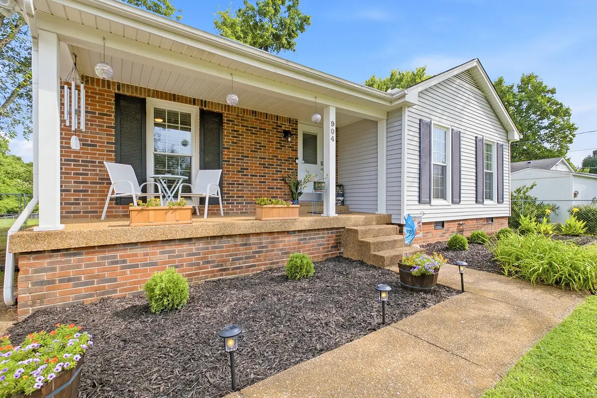 904 Harpeth Bend Dr, Nashville, TN 37221 - #1