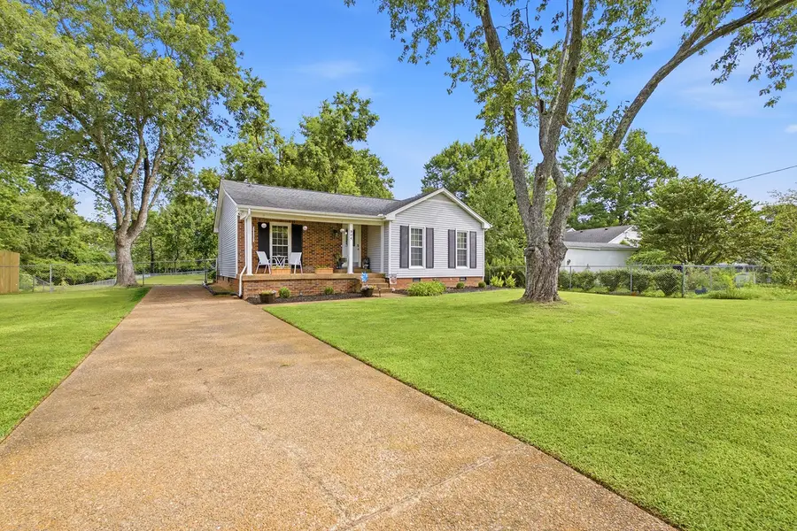 904 Harpeth Bend Dr, Nashville, TN 37221 - #3