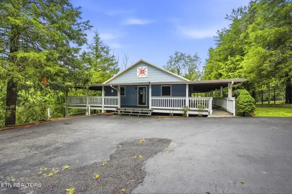 735 Pollard Rd, Kodak, TN 37764