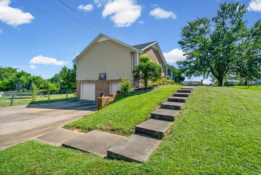 235 Short St, Clarksville, TN 37042 - #3