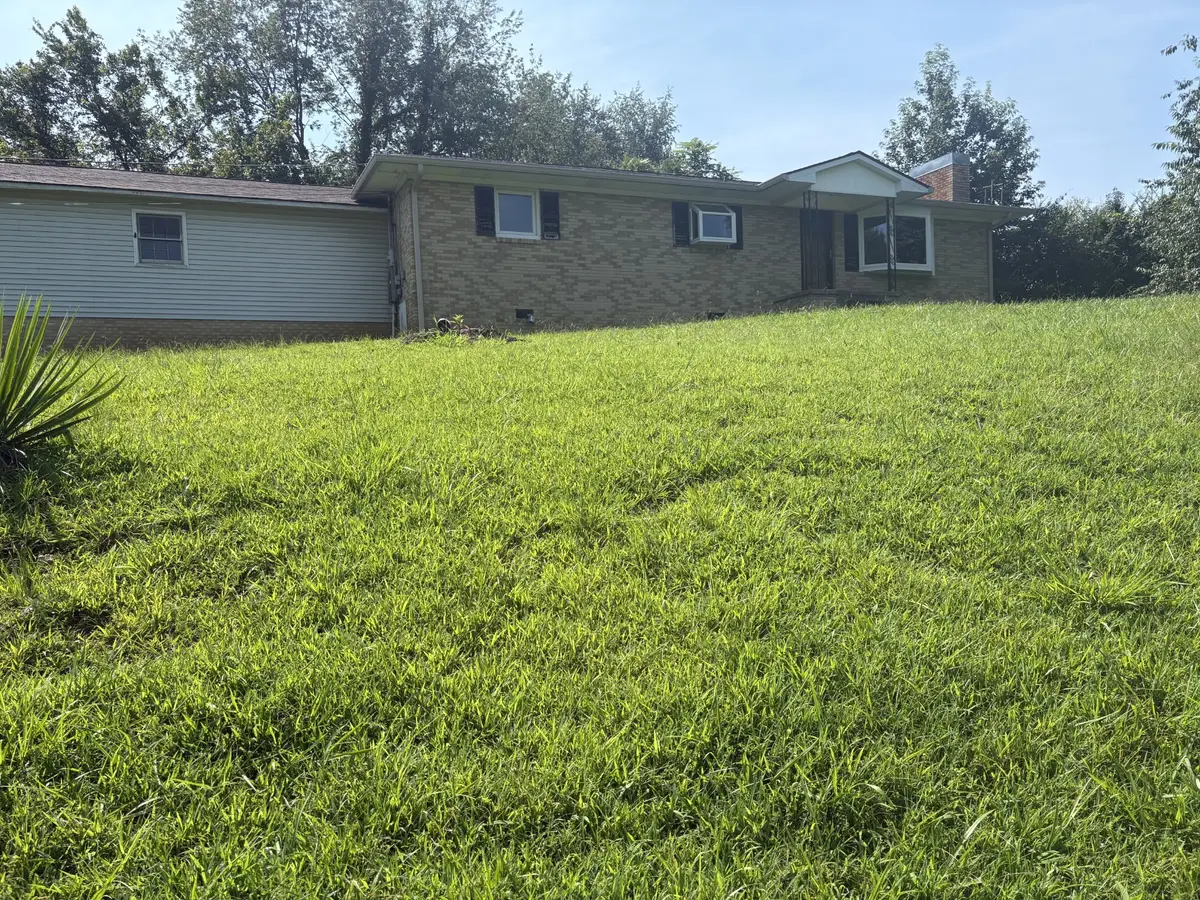 2350 Lewisburg Hwy, Pulaski, TN 38478 - #1