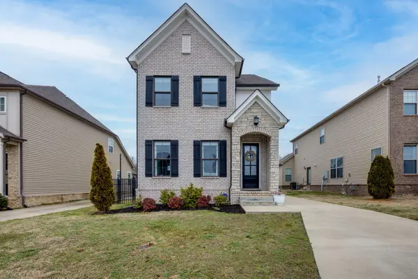1645 Brockton Ln, Nashville, TN 37221