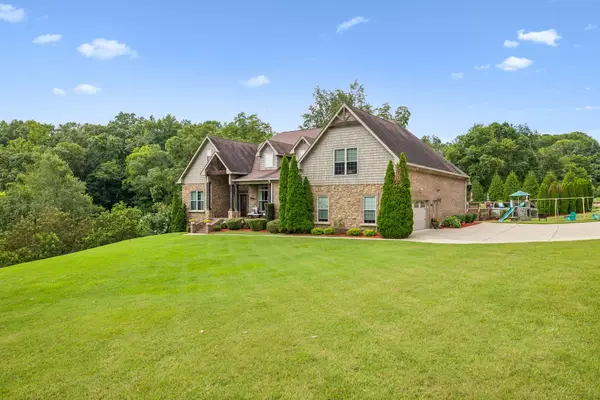 2315 New Hope Rd, Hendersonville, TN 37075