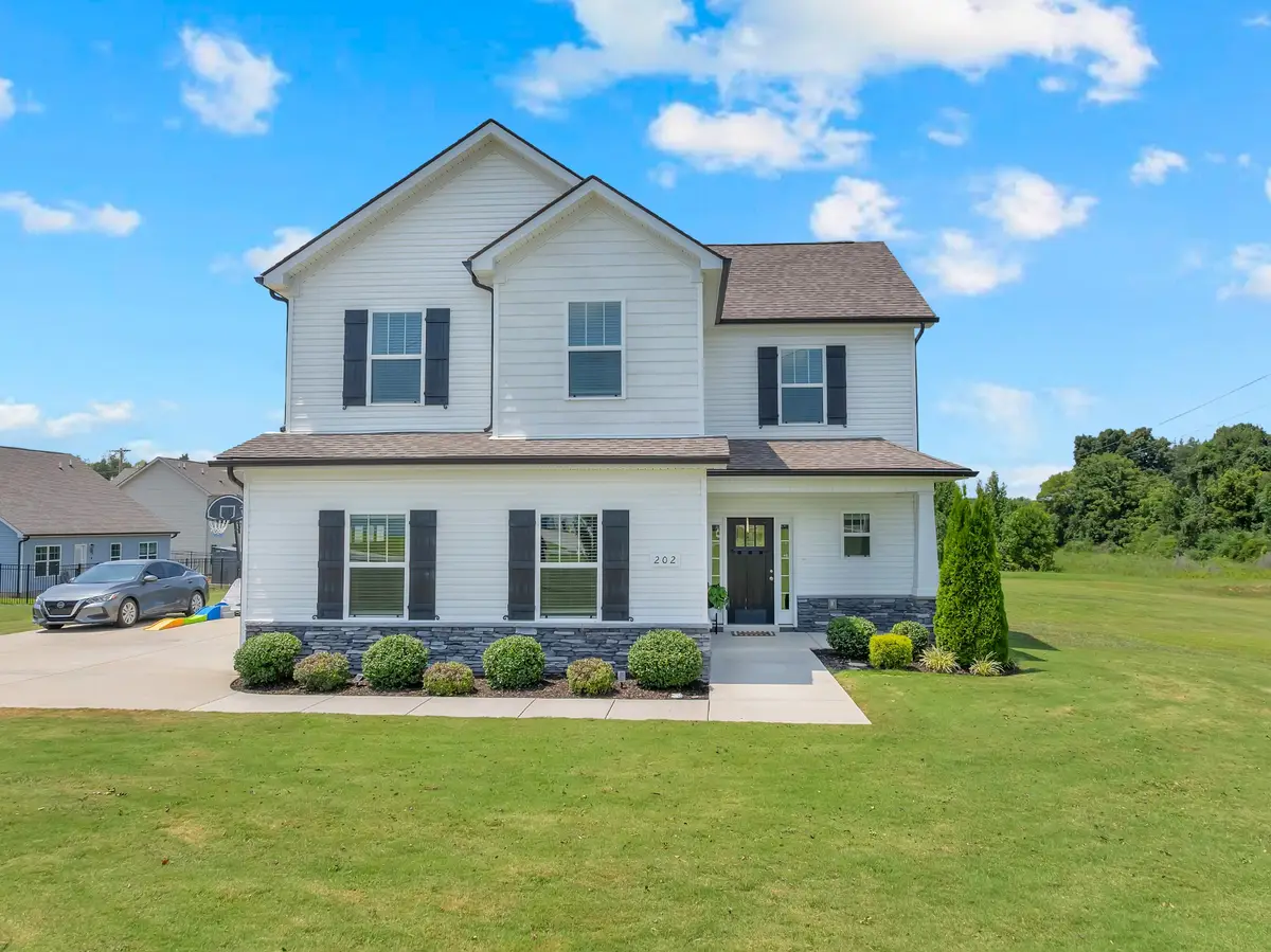 202 Durum St, Shelbyville, TN 37160 - #1