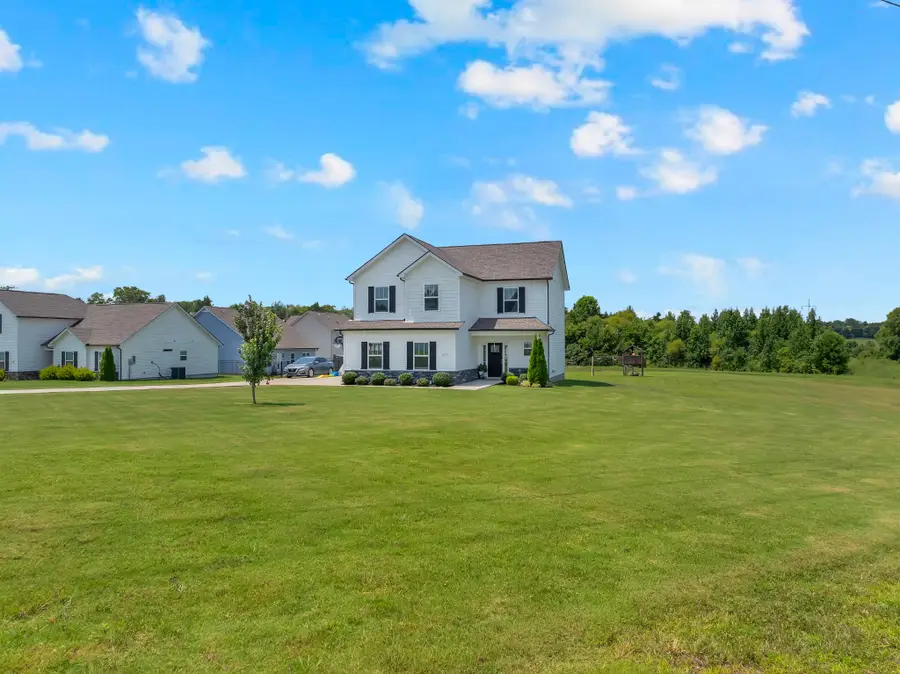 202 Durum St, Shelbyville, TN 37160 - #3
