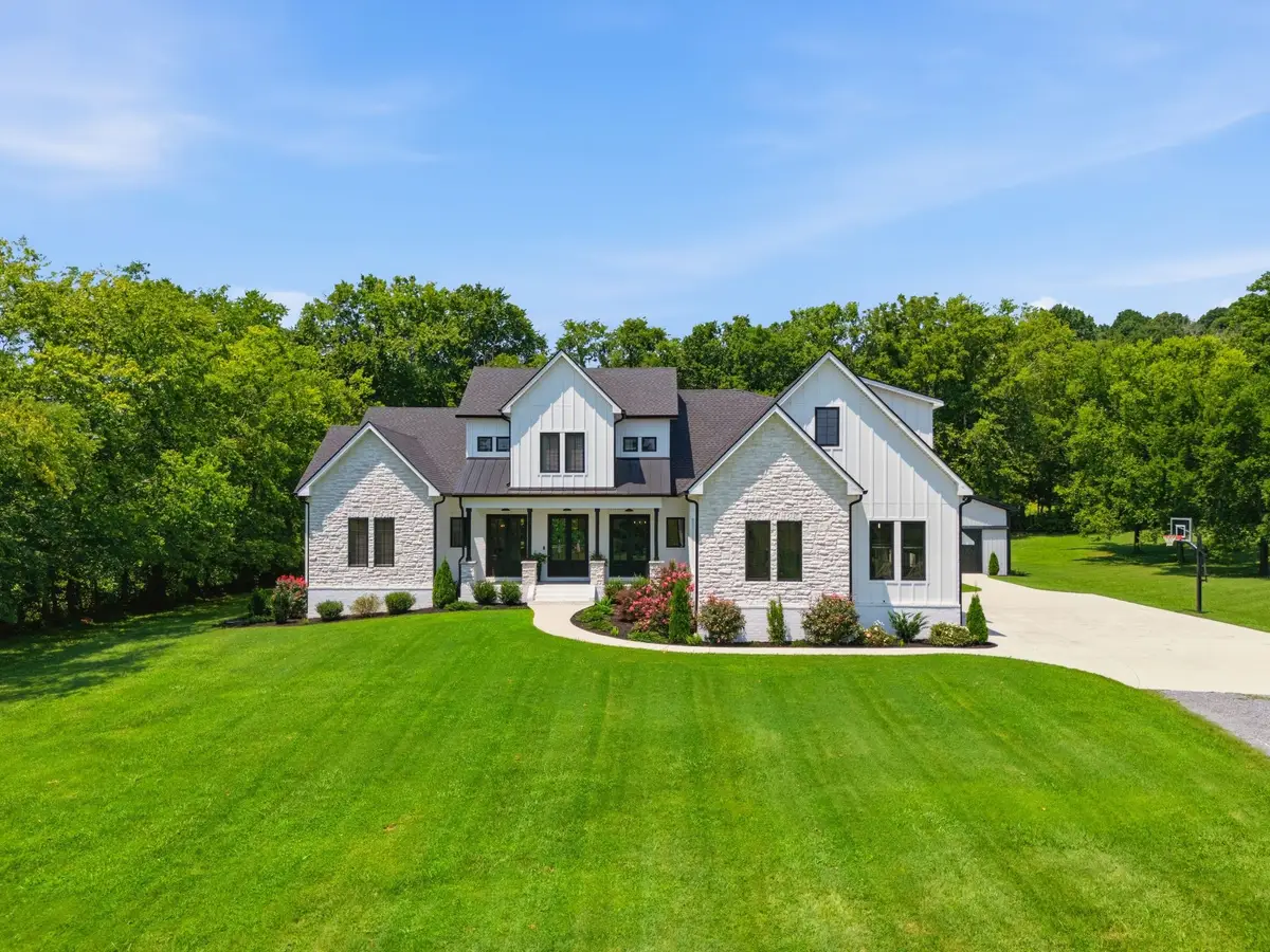1239 Madison Creek Rd, Goodlettsville, TN 37072 - #1