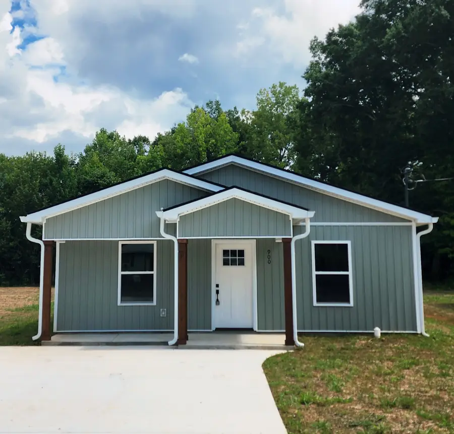 900 East Decherd Street, Tullahoma, TN 37388 - #2