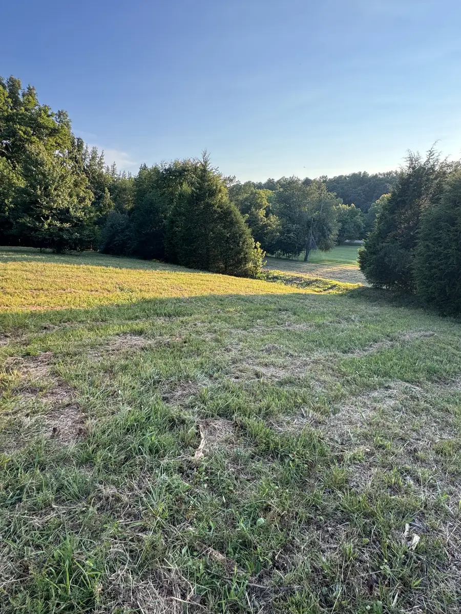 2204 Fairfield Rd, Westmoreland, TN 37186 - #3