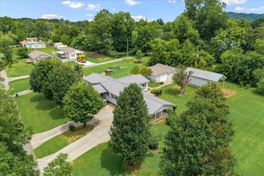 107 Georgia Avenue, Etowah, TN 37331 - #3