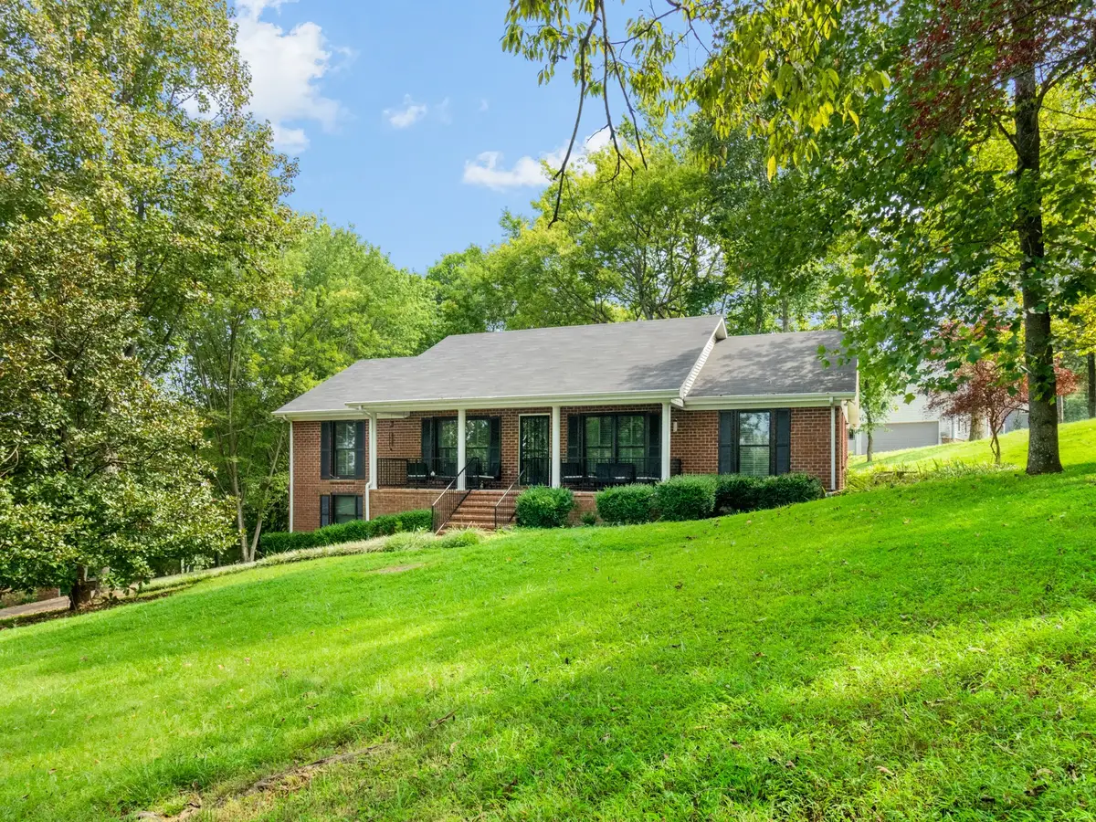 2025 Duncan Dr, Lewisburg, TN 37091 - #1