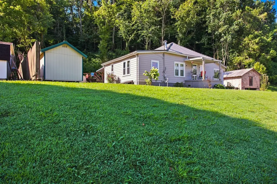 8565 Lawrenceburg Hwy, Mount Pleasant, TN 38474 - #2